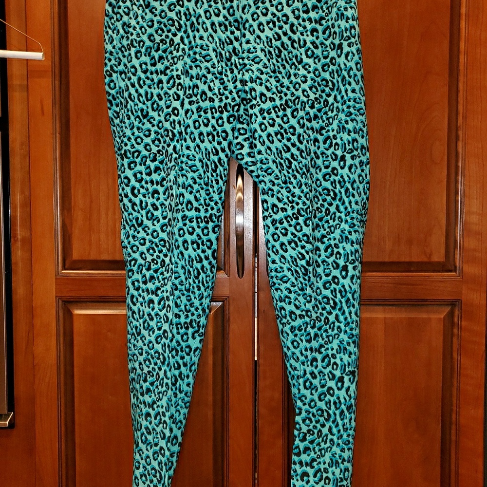 Ann Taylor leppard print pant
